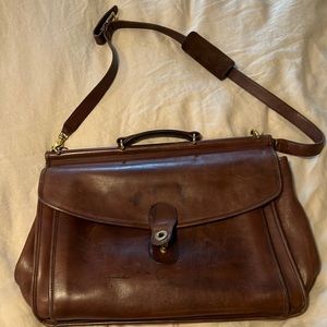 Vintage COACH laptop bag, over the shoulder genuine leather.